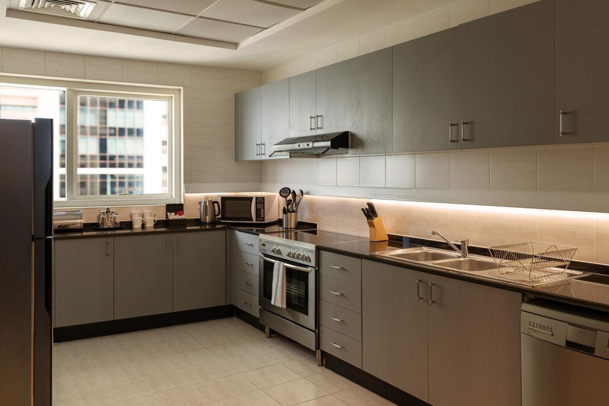 Renovated 3 Bedroom Superior Palm View 3 Bedroom Suite Palm view Balcony